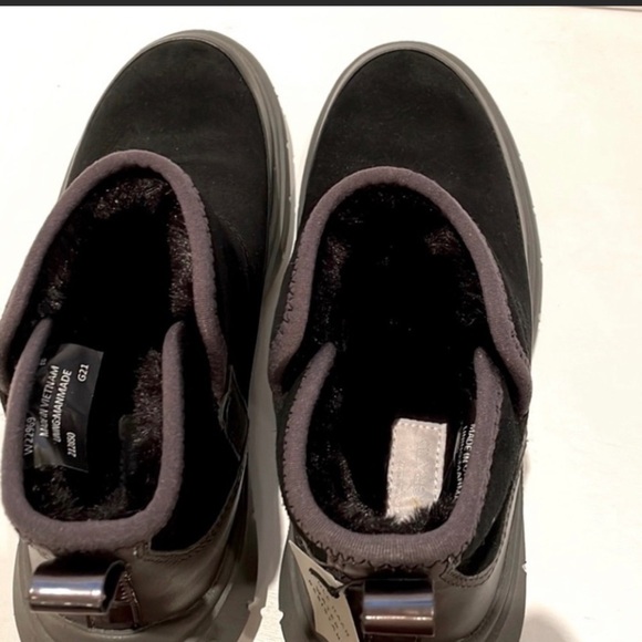 Cole Haan Zerogrand Water Resistant Boots, New with Tags - Picture 11 of 11